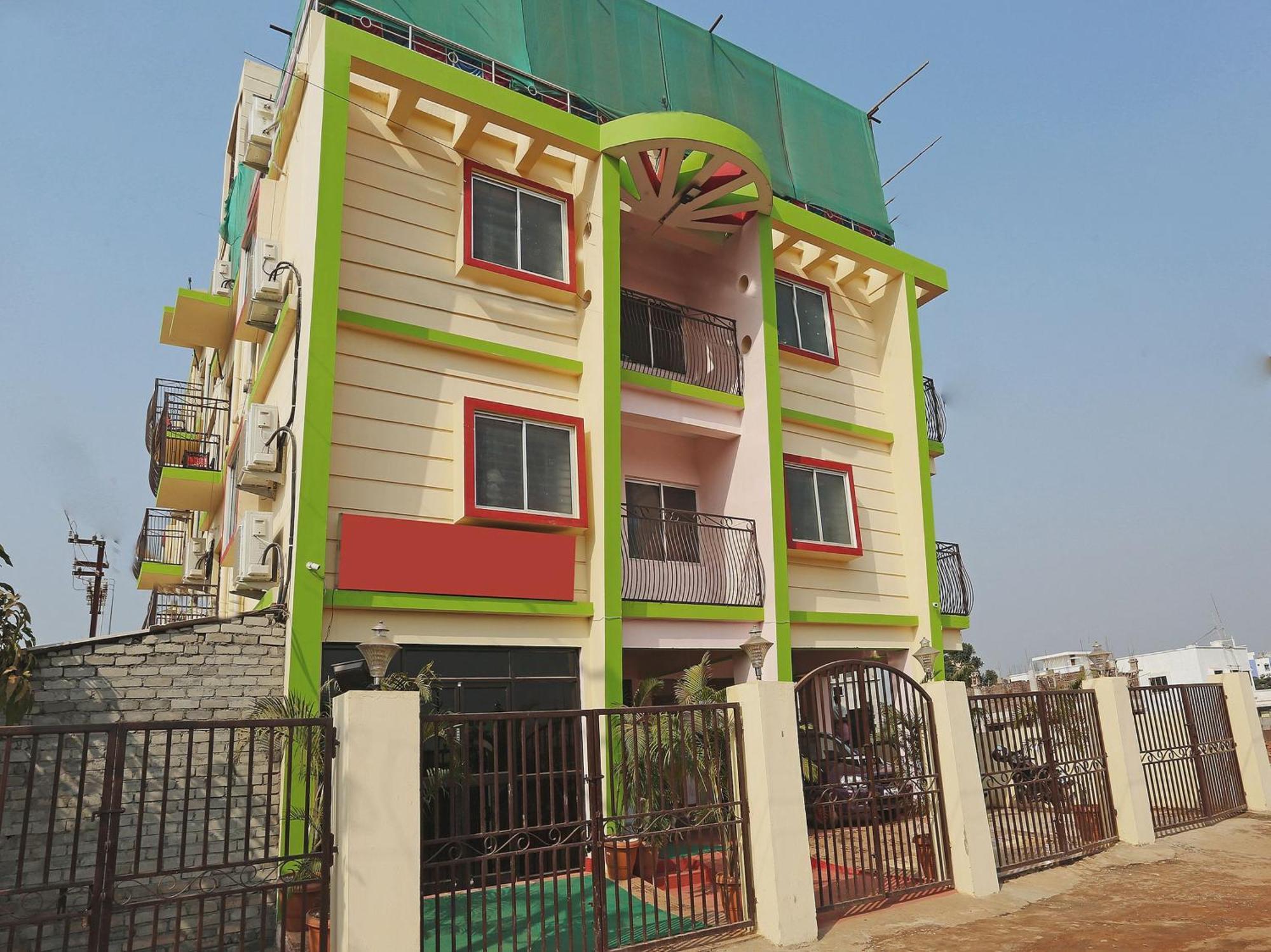 Hotel Grand Paradise Bhubaneswar Exterior foto